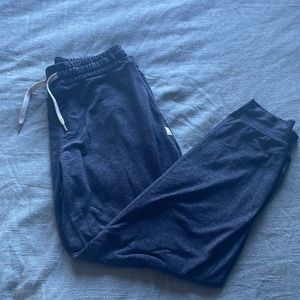 Charcoal gray vuori performance jogger